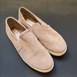 Blondo Slip-On Loafers